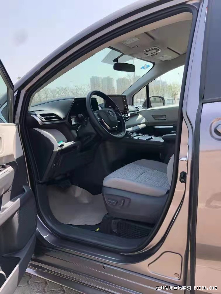 ️ 2021款进口丰田塞纳  惊爆价40万秒杀 欲购从速