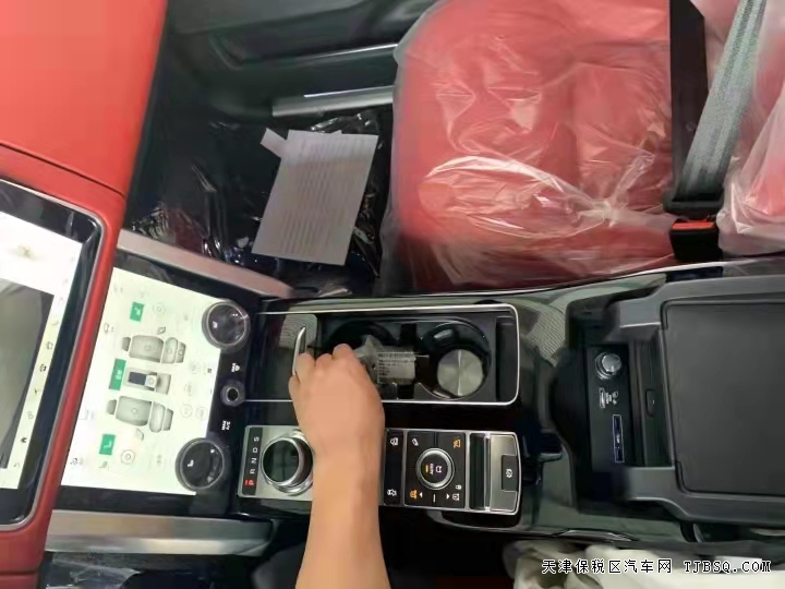 21款揽胜行政创世加长 黑曜版  特惠报价天津港口