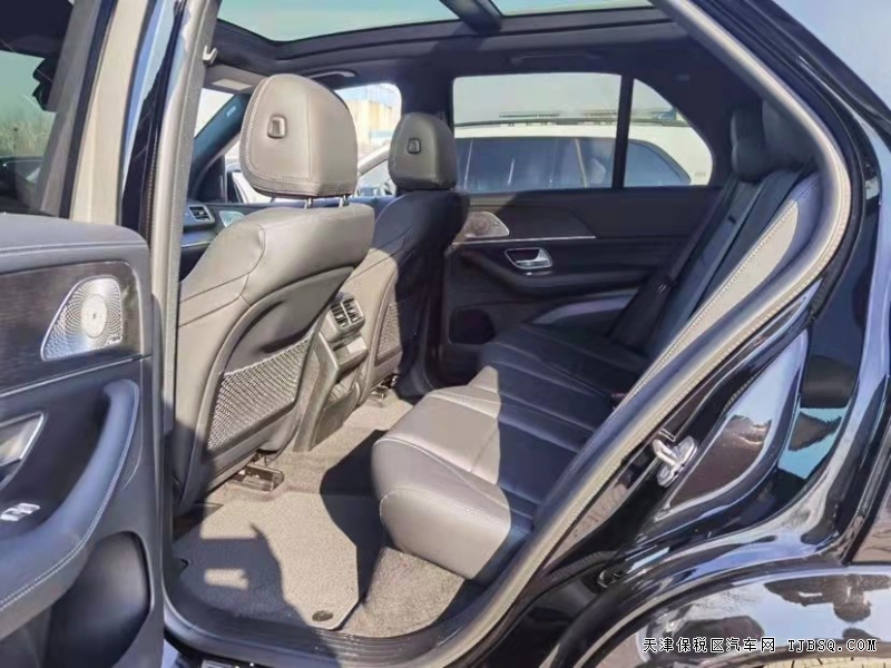 微信图片_20211209131249.jpg 21款奔驰GLE350 港口今日最新优惠77万售