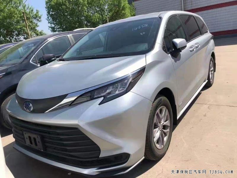 21款丰田塞纳 惊喜价40万限时送好礼