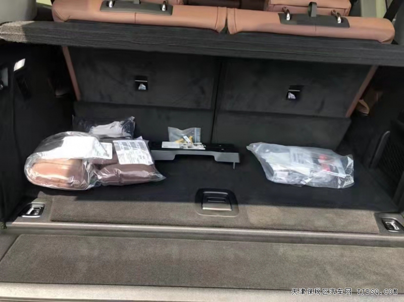 21款 宝马X7 现车优惠12月让利购车