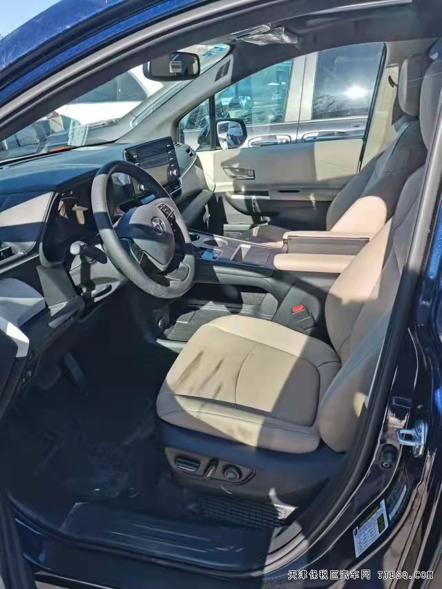 丰田塞纳 21款 2.5 油电混合 两驱 XLE真皮版 最新报价