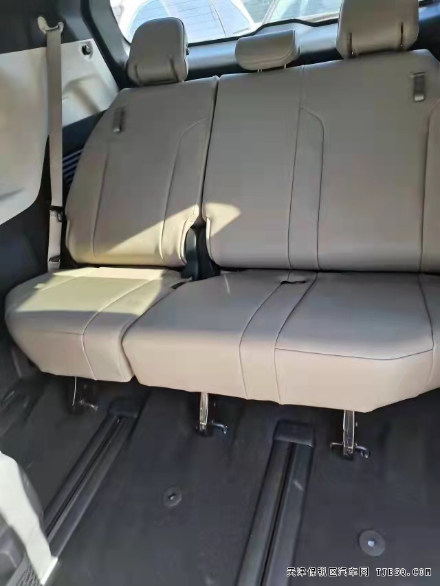 丰田塞纳 21款 2.5 油电混合 两驱 XLE真皮版 最新报价