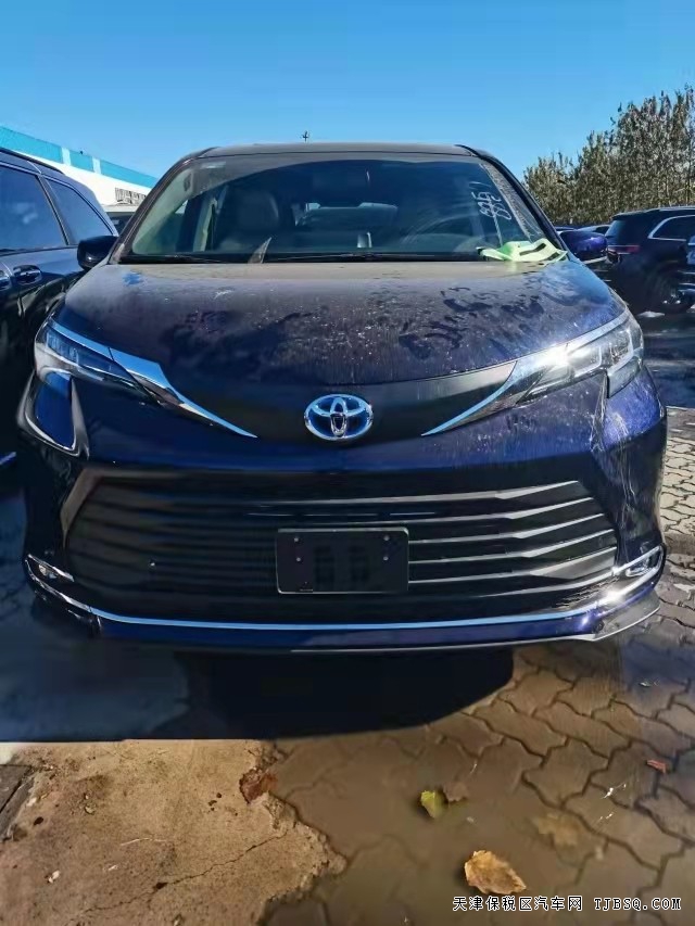 丰田塞纳 21款 2.5 油电混合 两驱 XLE真皮版 最新报价