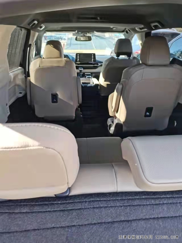 丰田塞纳 21款 2.5 油电混合 两驱 XLE真皮版 最新报价