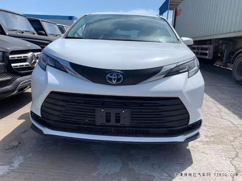 21款丰田塞纳 2.5 油电混合四驱LE 天津港大降价