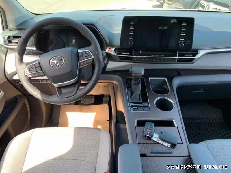 21款丰田塞纳 2.5 油电混合四驱LE 天津港大降价