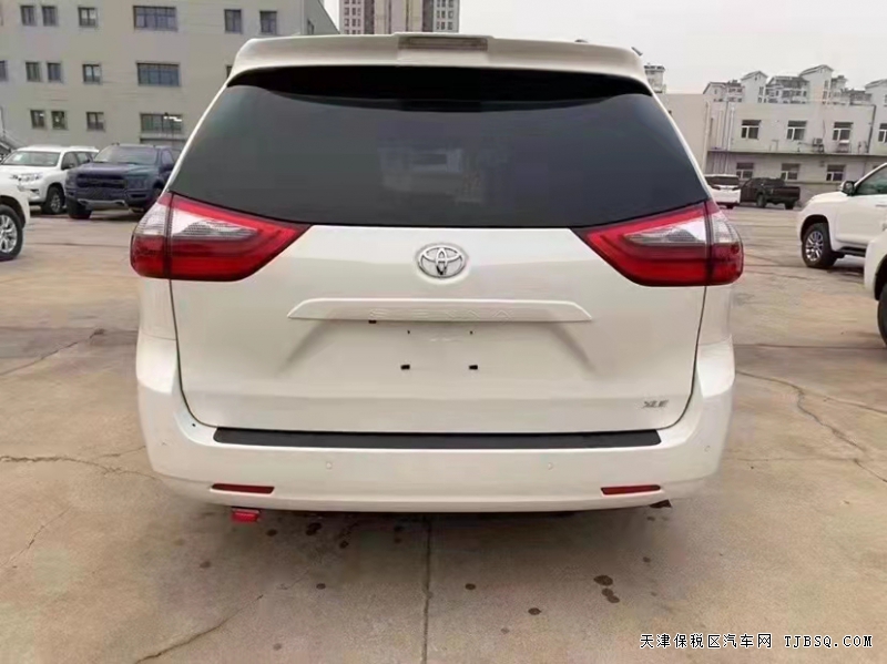 20款 丰田塞纳3.5L七座两驱真皮座椅  津港大降价