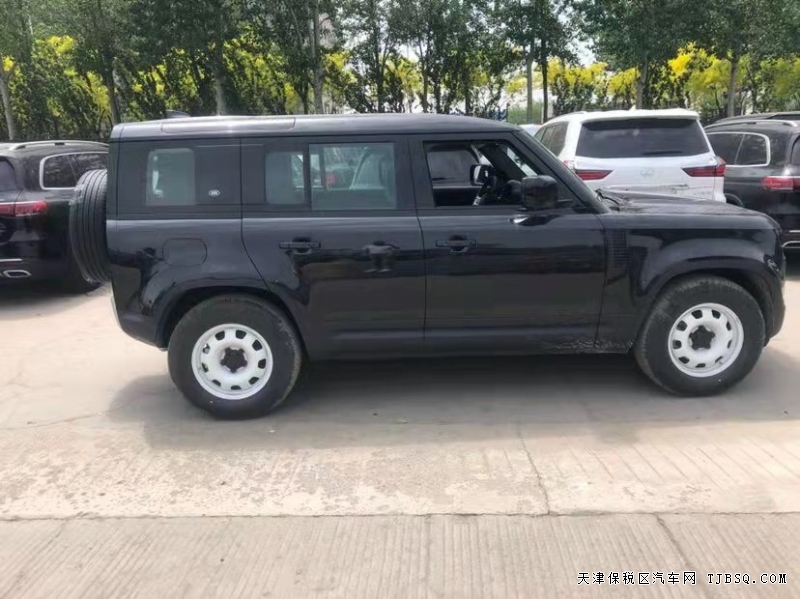 21款路虎卫士 110  港口批发价直销