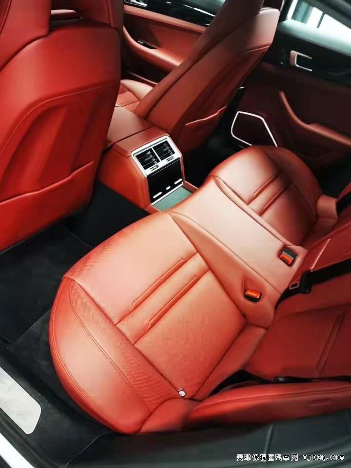 20款保时捷帕拉梅拉 现车港口钜惠酬宾