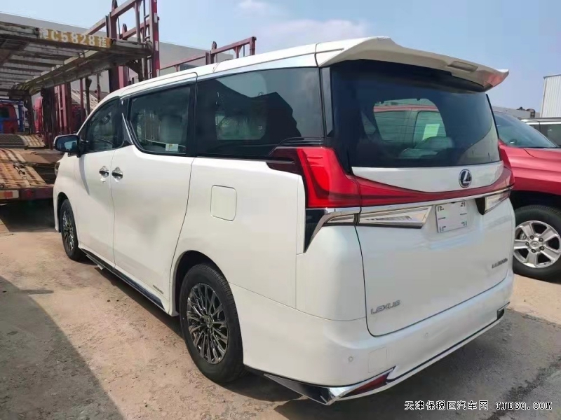 21款雷克萨斯LM300七座 台湾版 年底内部价抢购