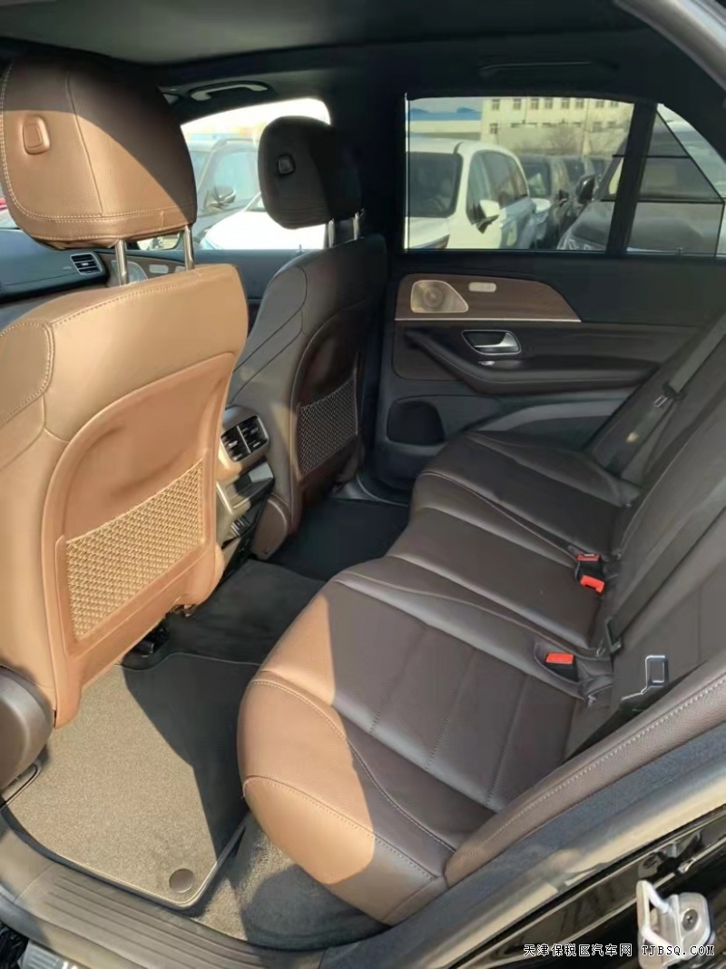 微信图片_20211217115515.jpg 2021款奔驰GLE450 天津港现车特惠秒杀