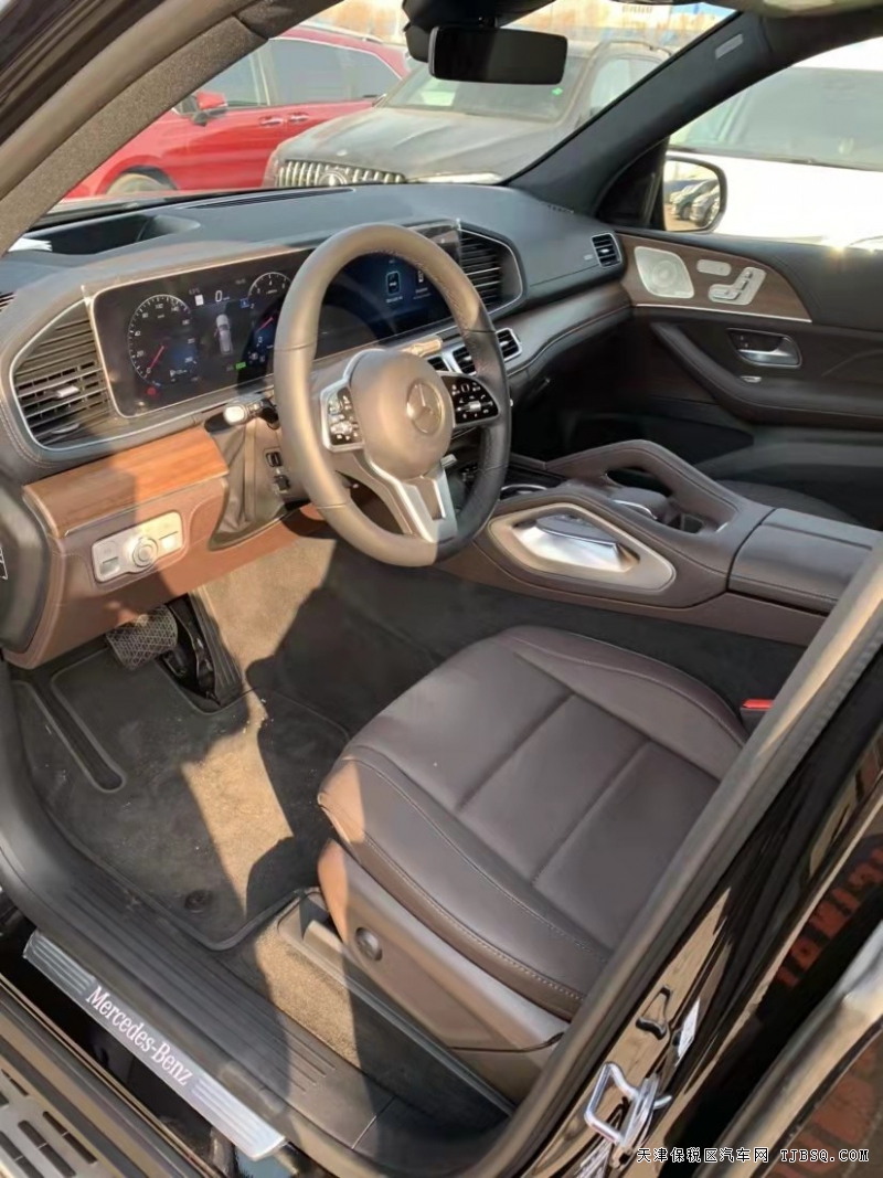 微信图片_20211217115516.jpg 2021款奔驰GLE450 天津港现车特惠秒杀