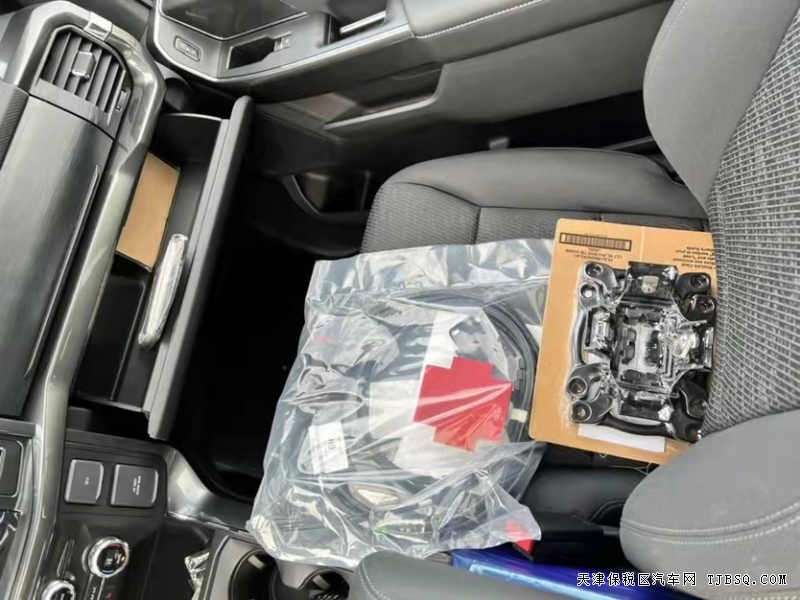 微信图片_20211220113909.jpg 纯进口21款福特F150XLT 皮卡现车报价