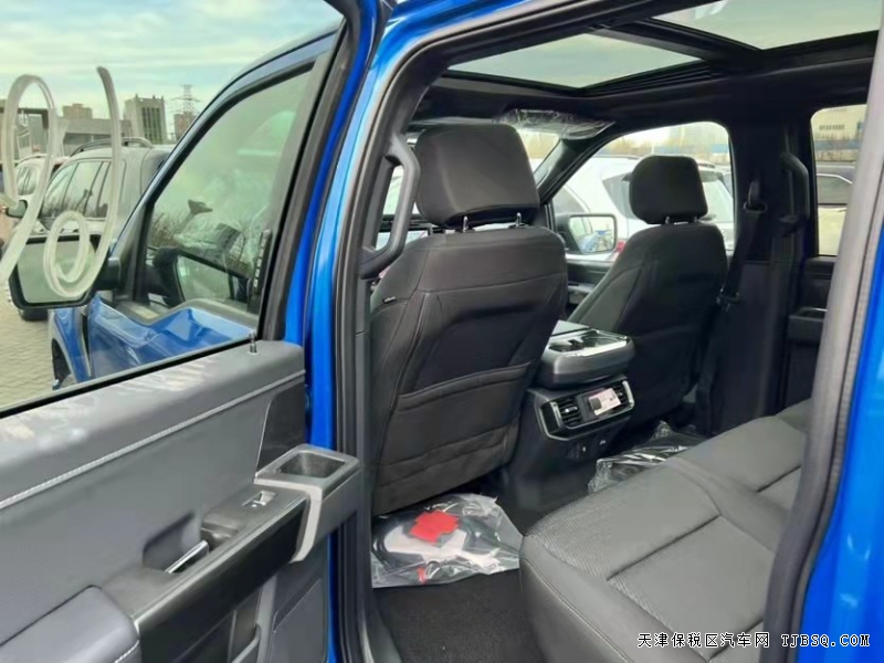 微信图片_20211220113901.jpg 纯进口21款福特F150XLT 皮卡现车报价