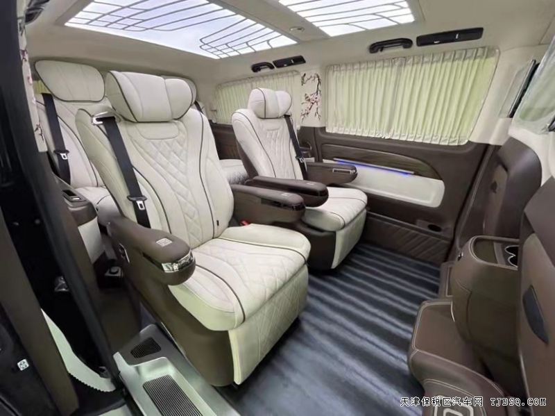 微信图片_20211220114819.jpg 奔驰威霆改装商务车 年终大促优惠多