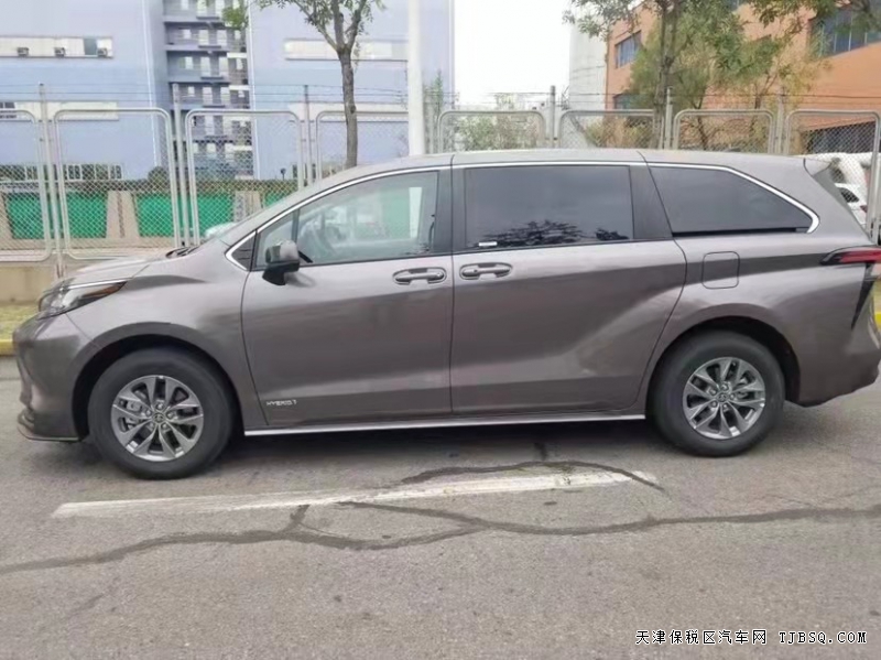 21款丰田塞纳 油电混合 港口大降价39万甩