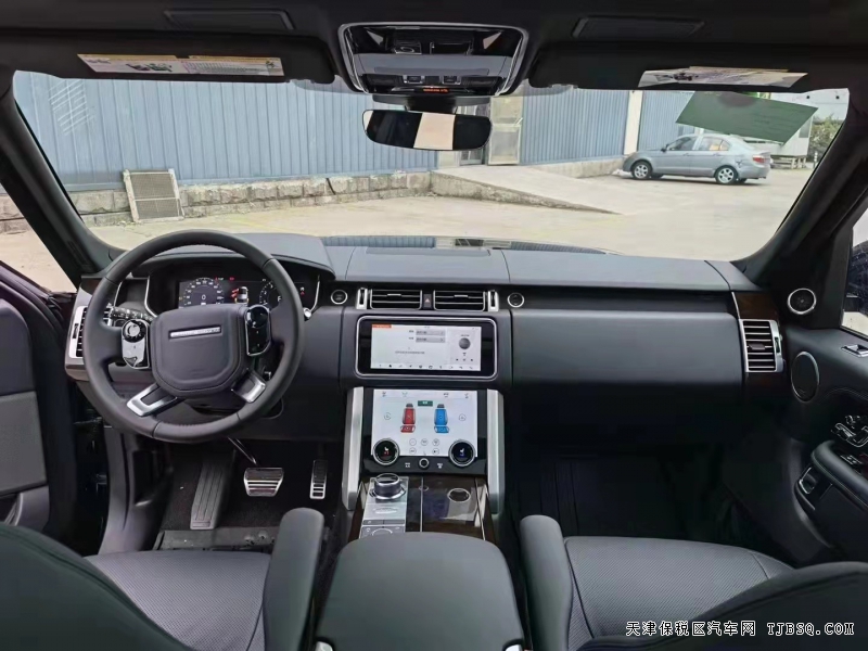 2021款 加版路虎揽胜行政 年底直降钜惠