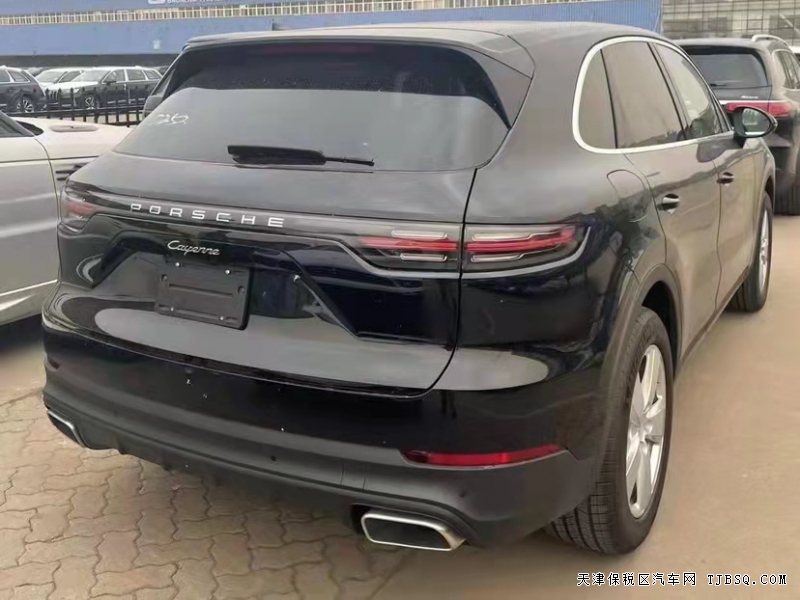 2021款 保时捷卡宴 现车港口热卖