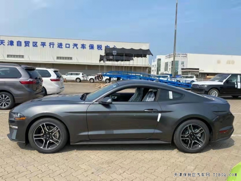 20款福特野马  港口现车大放价30万甩