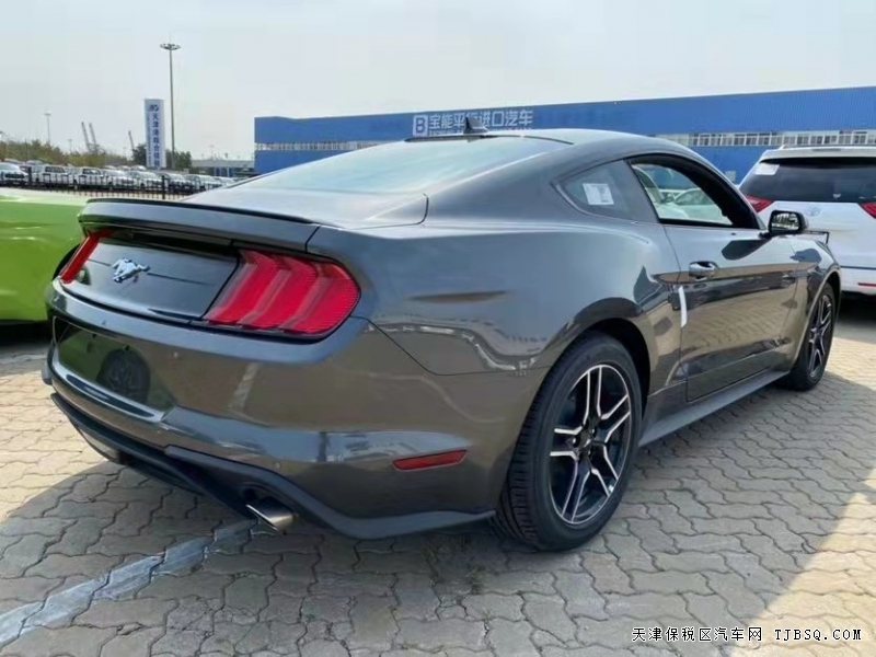 20款福特野马  港口现车大放价30万甩