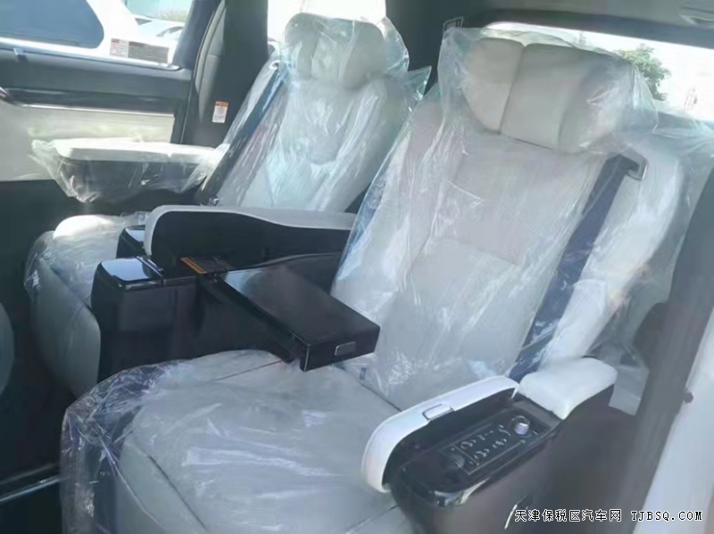 新款雷克萨斯LM300 港口现车四座七座均有货155万起