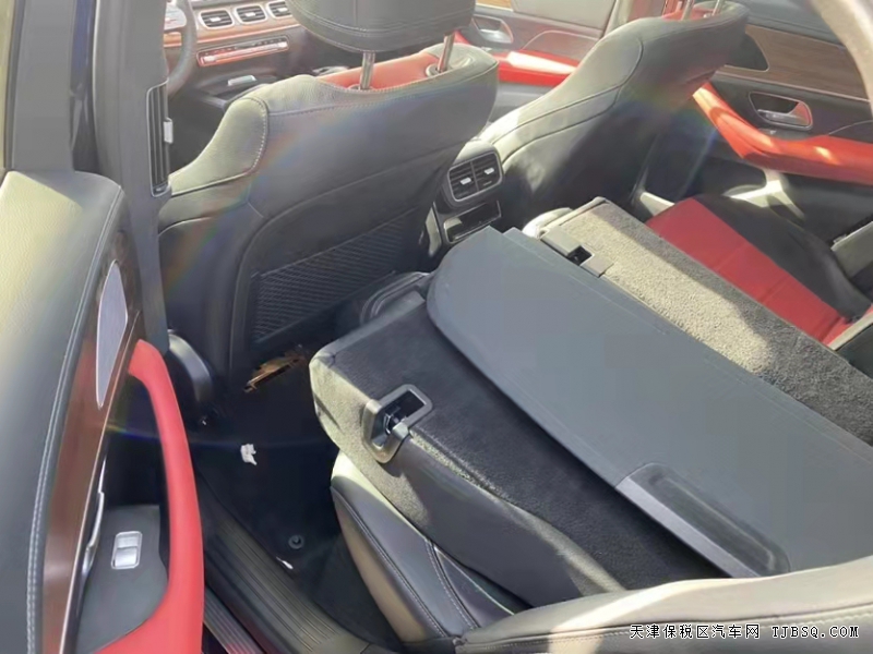 微信图片_20211223105712.jpg 21款奔驰GLE450 墨版现车 特价限时抢购