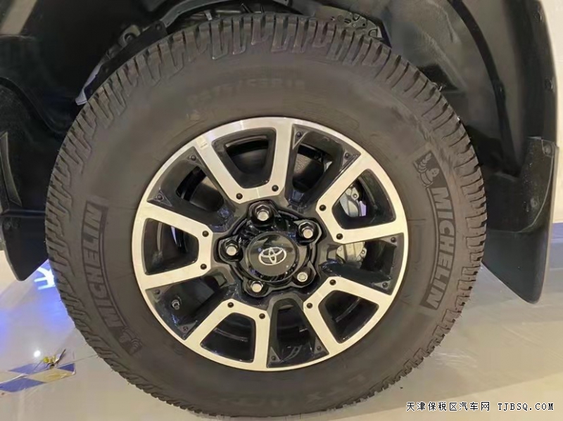 丰田坦途TRD越野版 天津港现车元旦钜惠
