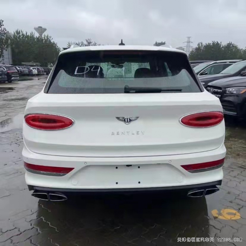 21款宾利添越 4.0T 五座   清仓价格 超值优惠 