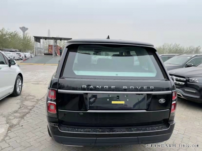 21款路虎行政 3.0 汽油P400HSE 年底促销123