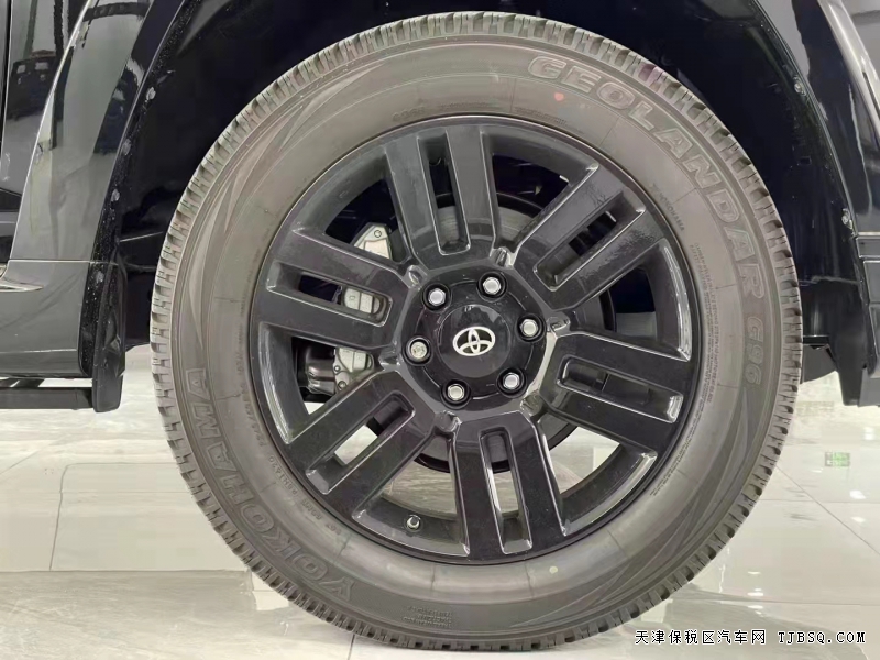 20款丰田超霸LTD 4.0 排量 夜影版 特价  70万