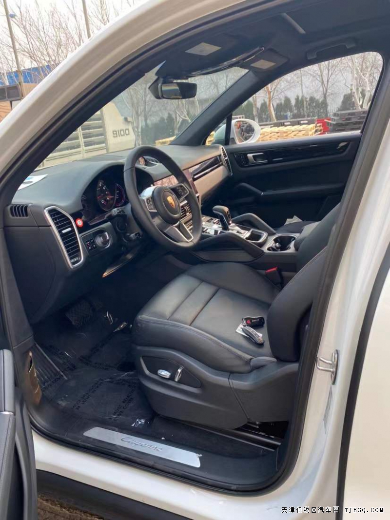 21款保时捷卡宴3.0T 全景天窗19轮港口最低价91万