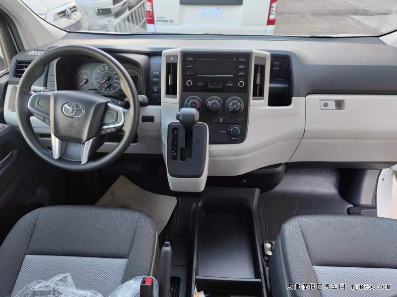 21款丰田海狮 9座 蓝牌