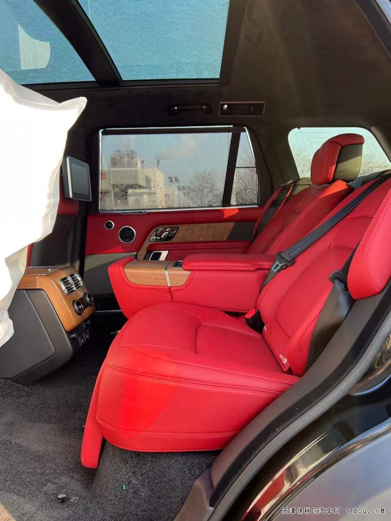 21款路虎揽胜行政 3.0T 汽油P400 年底促销160