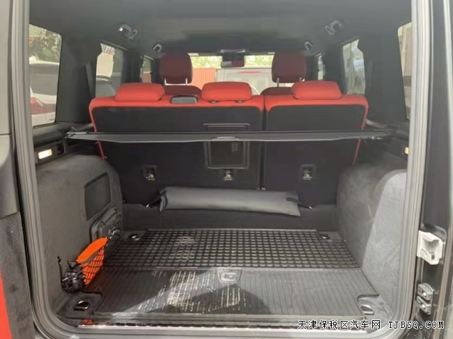 21款 加版 G63现车  年前特价 315万