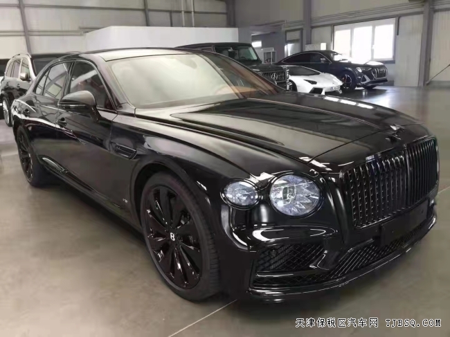 22款宾利飞驰 V8 黑耀版 FIying B标志 368万