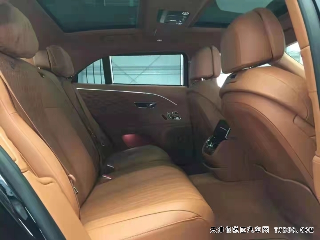 22款宾利飞驰 V8 黑耀版 FIying B标志 368万