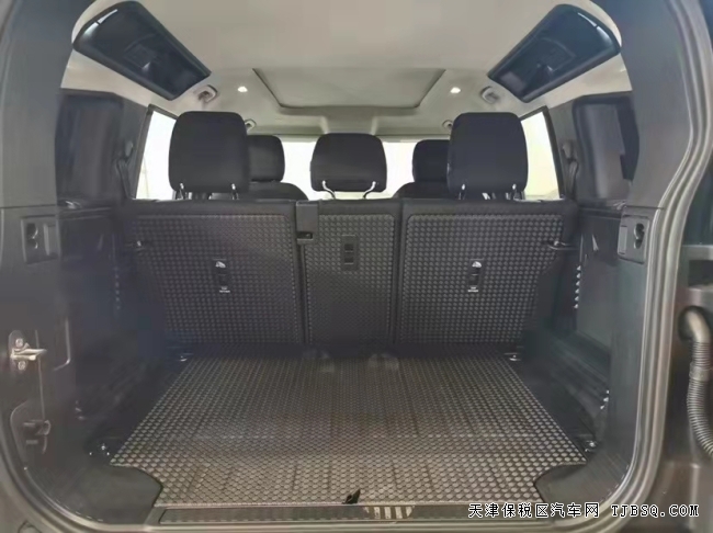 21款路虎卫士四门版 2.0T 标准版港口独有车型特价73万