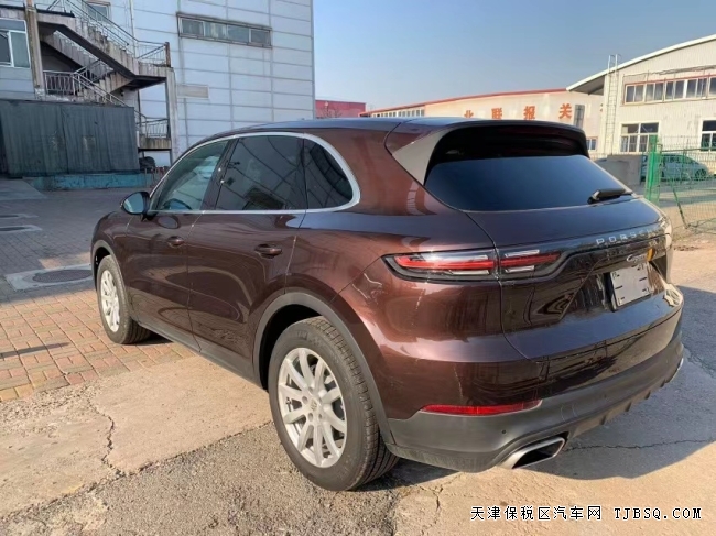 天津港平行进口车21款保时捷卡宴3.0T汽油现车福利港口特价97万