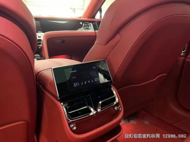 2022款宾利飞驰V8   特价340