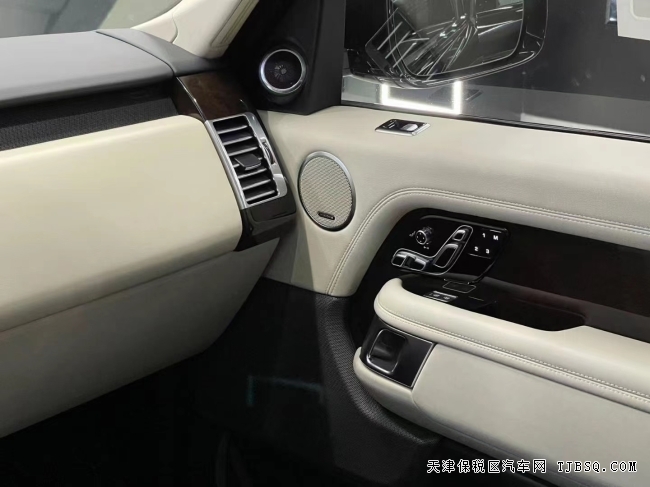 21款欧规 揽胜创世加长3.0T 天津港口 仅售169万提车