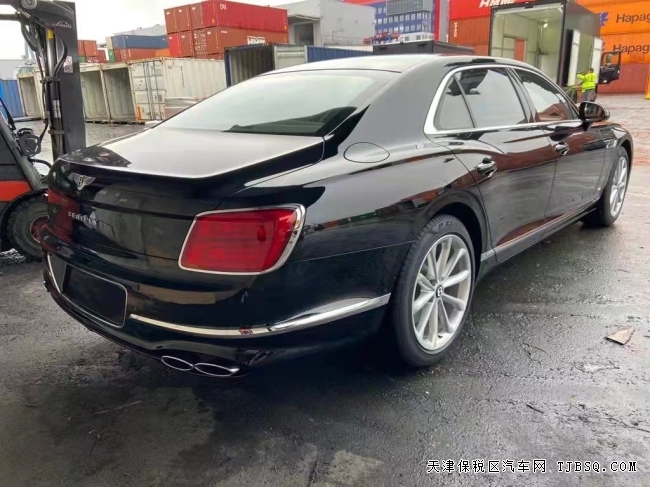 21欧规宾利飞驰 V8 港口最低价 329万 现车