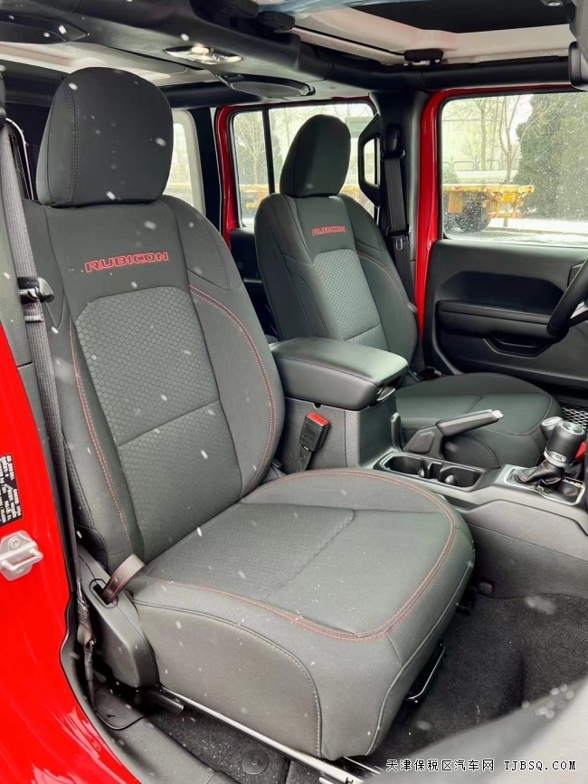 21款牧马人卢比肯四门硬顶 仅售47.8万提车 