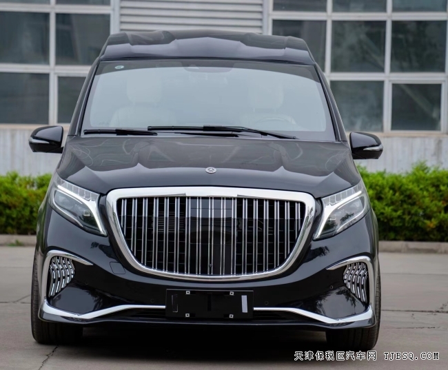 奔驰V260L 21款 高顶 豪华 舒适车型 天津 港口仅售99万提车