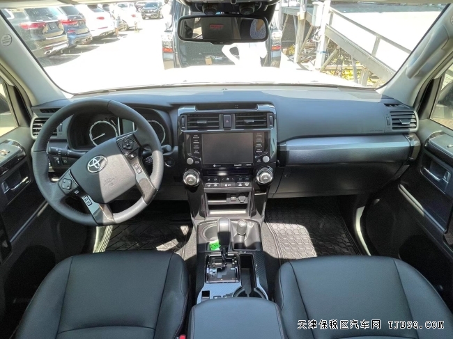 21款丰田超霸冒险版4.0 港口现车特价68万
