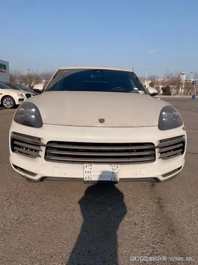 21款保时捷卡宴3.0T无天窗版 港口现车89万 21款保时捷卡宴3.0T无天窗版 港口现车89万