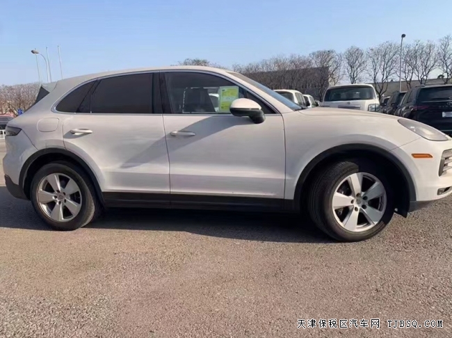 21款保时捷卡宴3.0T无天窗版 港口现车89万 21款保时捷卡宴3.0T无天窗版 港口现车89万