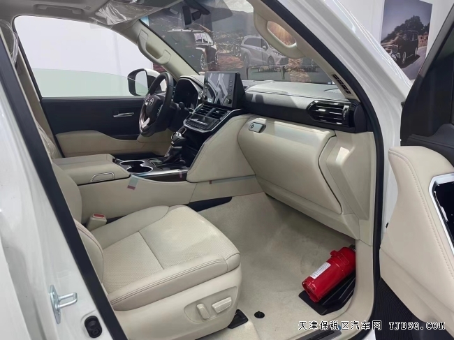 22款丰田酷路泽LC300 港口接受预约 特价仅售 118万