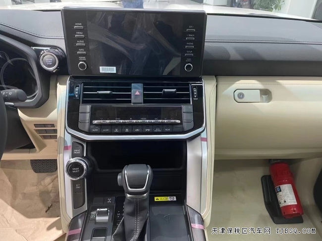 22款丰田酷路泽LC300 港口接受预约 特价仅售 118万