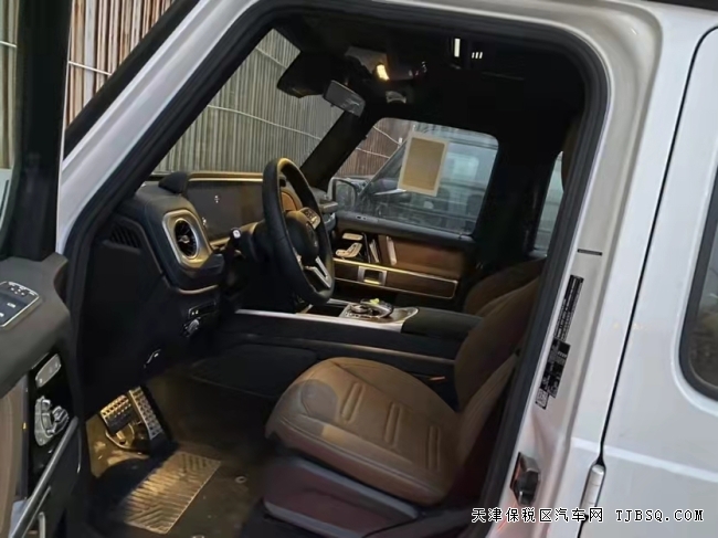 奔驰G350d柴油版 国六现车 仅售170万 奔驰G350d柴油版 国六现车 仅售170万